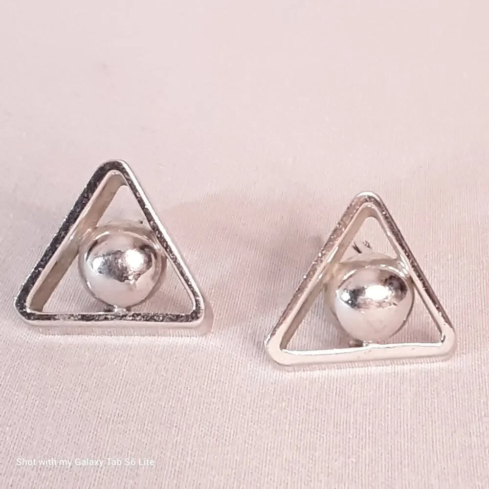 💎Silver Tone Cuff Links Geometric Ball In Triangle
